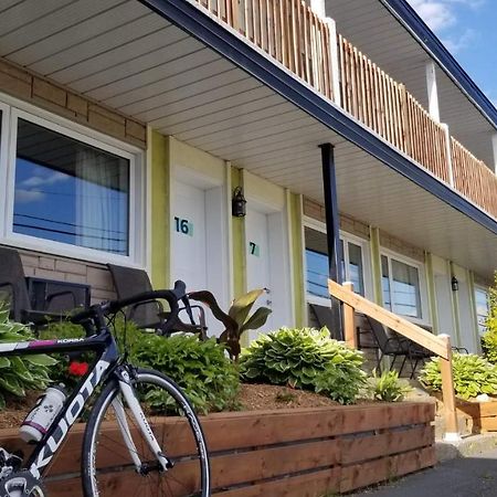 Auberge Happy Logis Lac-Etchemin Exteriér fotografie